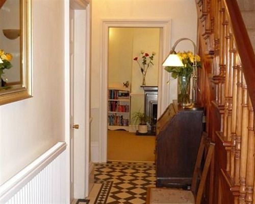 Alpine Lodge Guest House 巴克斯顿 外观 照片